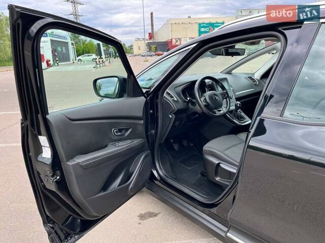 Черный Рено Гранд Сценик, объемом двигателя 1.6 л и пробегом 198 тыс. км за 15400 $, фото 8 на Automoto.ua