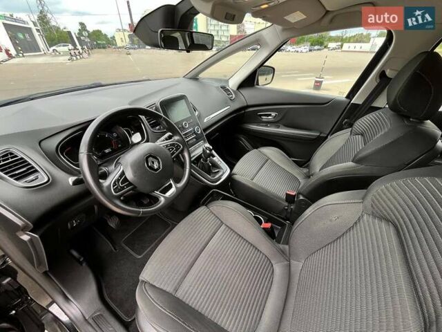 Черный Рено Гранд Сценик, объемом двигателя 1.6 л и пробегом 198 тыс. км за 15400 $, фото 10 на Automoto.ua