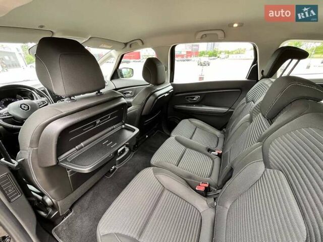 Черный Рено Гранд Сценик, объемом двигателя 1.6 л и пробегом 198 тыс. км за 15400 $, фото 20 на Automoto.ua