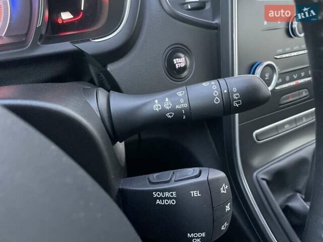 Черный Рено Гранд Сценик, объемом двигателя 1.6 л и пробегом 178 тыс. км за 15600 $, фото 15 на Automoto.ua