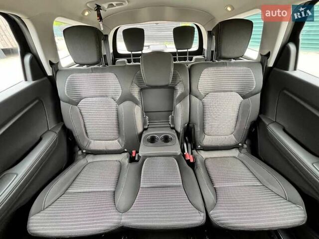 Черный Рено Гранд Сценик, объемом двигателя 1.6 л и пробегом 198 тыс. км за 15400 $, фото 17 на Automoto.ua