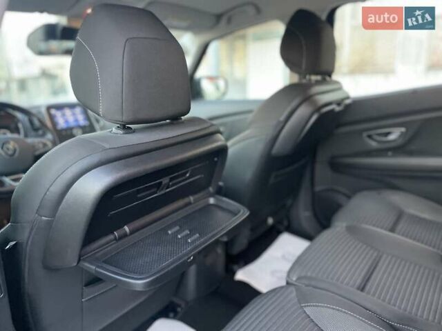 Черный Рено Гранд Сценик, объемом двигателя 1.6 л и пробегом 178 тыс. км за 15600 $, фото 28 на Automoto.ua