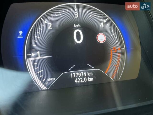 Черный Рено Гранд Сценик, объемом двигателя 1.6 л и пробегом 178 тыс. км за 15600 $, фото 12 на Automoto.ua