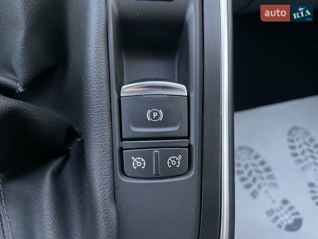 Черный Рено Гранд Сценик, объемом двигателя 1.6 л и пробегом 178 тыс. км за 15600 $, фото 19 на Automoto.ua