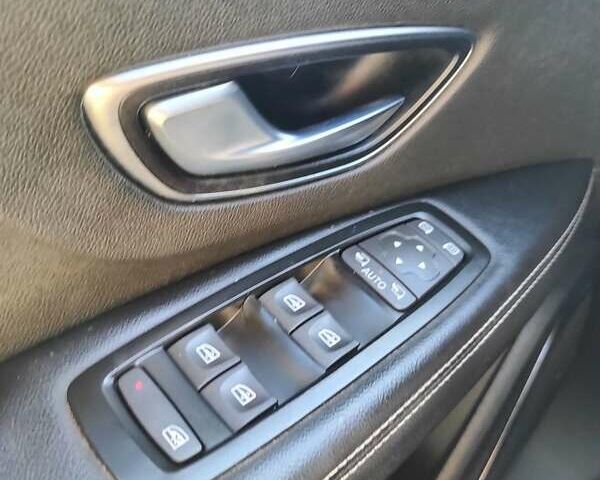 Черный Рено Гранд Сценик, объемом двигателя 1.6 л и пробегом 188 тыс. км за 14999 $, фото 30 на Automoto.ua