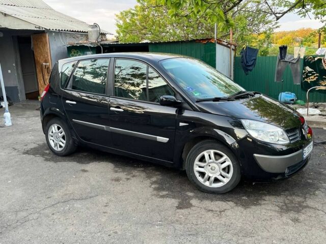 Черный Рено Гранд Сценик, объемом двигателя 1.6 л и пробегом 147 тыс. км за 6200 $, фото 7 на Automoto.ua