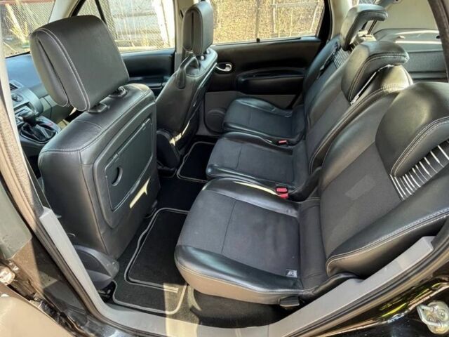 Черный Рено Гранд Сценик, объемом двигателя 1.6 л и пробегом 147 тыс. км за 6200 $, фото 4 на Automoto.ua