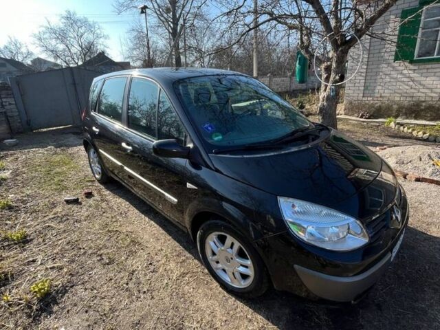 Черный Рено Гранд Сценик, объемом двигателя 1.6 л и пробегом 147 тыс. км за 6200 $, фото 5 на Automoto.ua