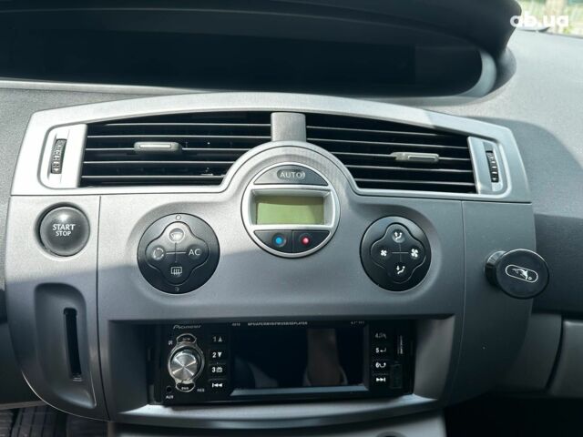 Чорний Рено Гранд Сценік, об'ємом двигуна 1.6 л та пробігом 308 тис. км за 6490 $, фото 11 на Automoto.ua