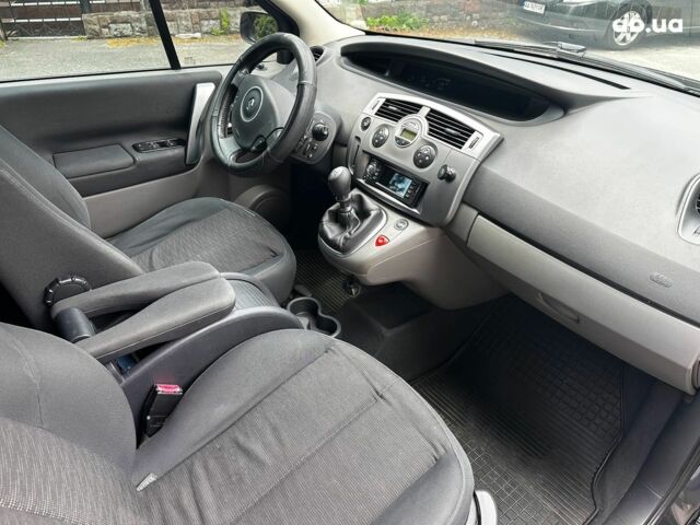 Чорний Рено Гранд Сценік, об'ємом двигуна 1.6 л та пробігом 308 тис. км за 6490 $, фото 20 на Automoto.ua