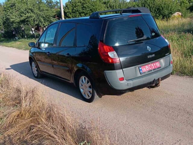 Черный Рено Гранд Сценик, объемом двигателя 2 л и пробегом 260 тыс. км за 6300 $, фото 7 на Automoto.ua