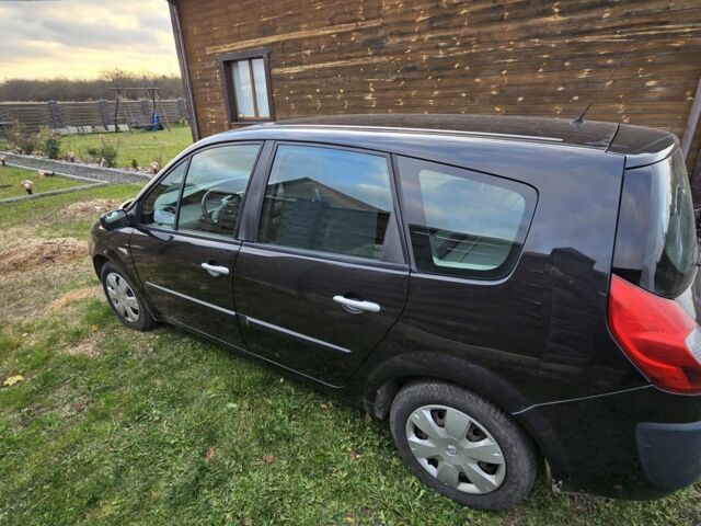 Черный Рено Гранд Сценик, объемом двигателя 1.6 л и пробегом 248 тыс. км за 5300 $, фото 3 на Automoto.ua