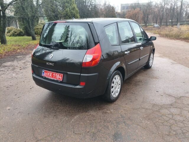 Черный Рено Гранд Сценик, объемом двигателя 2 л и пробегом 110 тыс. км за 7150 $, фото 7 на Automoto.ua