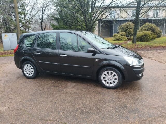 Черный Рено Гранд Сценик, объемом двигателя 2 л и пробегом 110 тыс. км за 7150 $, фото 5 на Automoto.ua