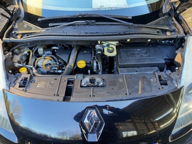 Черный Рено Гранд Сценик, объемом двигателя 1.5 л и пробегом 200 тыс. км за 7400 $, фото 7 на Automoto.ua