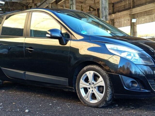 Черный Рено Гранд Сценик, объемом двигателя 1.5 л и пробегом 200 тыс. км за 7400 $, фото 2 на Automoto.ua