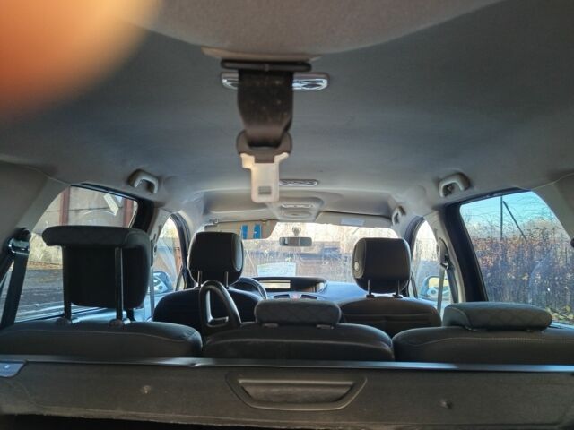 Черный Рено Гранд Сценик, объемом двигателя 1.5 л и пробегом 200 тыс. км за 7400 $, фото 5 на Automoto.ua