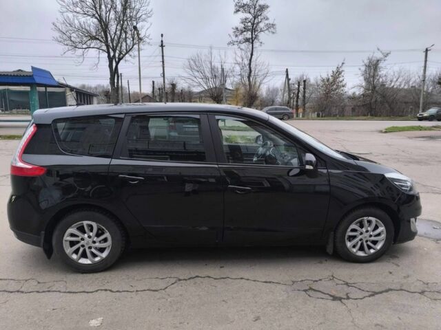 Чорний Рено Гранд Сценік, об'ємом двигуна 1.5 л та пробігом 273 тис. км за 9350 $, фото 2 на Automoto.ua