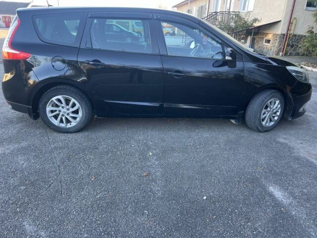 Черный Рено Гранд Сценик, объемом двигателя 1.6 л и пробегом 239 тыс. км за 8500 $, фото 1 на Automoto.ua