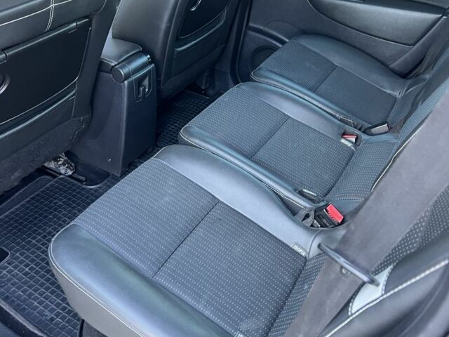 Черный Рено Гранд Сценик, объемом двигателя 1.6 л и пробегом 239 тыс. км за 8500 $, фото 8 на Automoto.ua