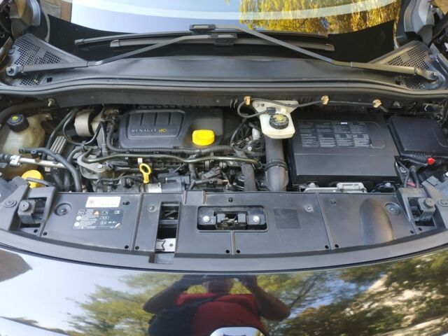 Чорний Рено Гранд Сценік, об'ємом двигуна 1.6 л та пробігом 273 тис. км за 9565 $, фото 4 на Automoto.ua