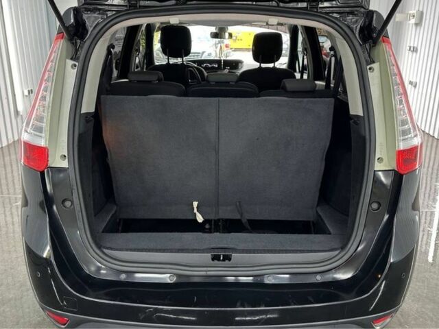 Черный Рено Гранд Сценик, объемом двигателя 1.6 л и пробегом 222 тыс. км за 8500 $, фото 10 на Automoto.ua