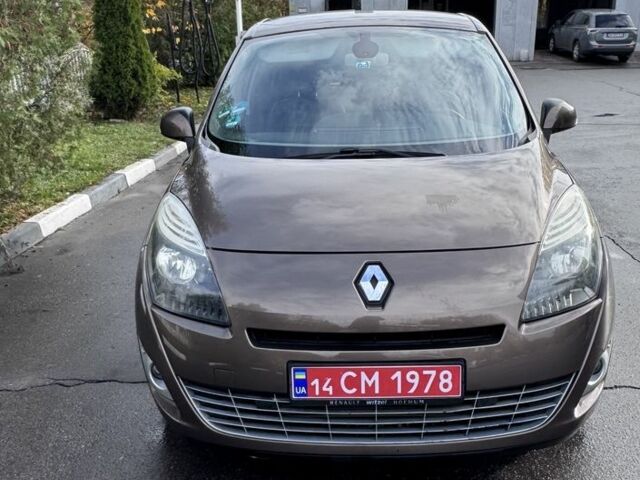 Коричневый Рено Гранд Сценик, объемом двигателя 1.4 л и пробегом 198 тыс. км за 6950 $, фото 3 на Automoto.ua