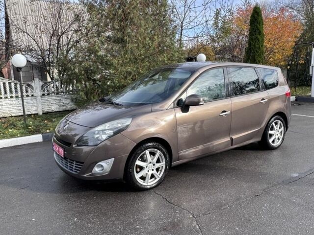 Коричневый Рено Гранд Сценик, объемом двигателя 1.4 л и пробегом 198 тыс. км за 6950 $, фото 1 на Automoto.ua