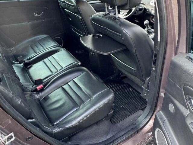 Коричневый Рено Гранд Сценик, объемом двигателя 1.4 л и пробегом 198 тыс. км за 6950 $, фото 6 на Automoto.ua