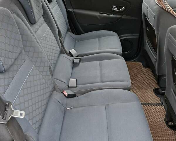 Коричневый Рено Гранд Сценик, объемом двигателя 1.5 л и пробегом 264 тыс. км за 6300 $, фото 16 на Automoto.ua