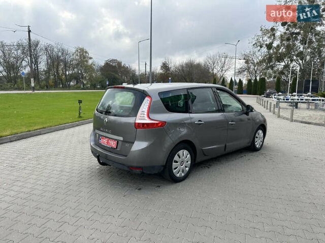 Коричневый Рено Гранд Сценик, объемом двигателя 1.9 л и пробегом 226 тыс. км за 7950 $, фото 4 на Automoto.ua