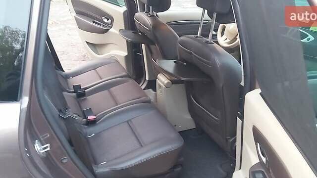 Коричневый Рено Гранд Сценик, объемом двигателя 1.5 л и пробегом 234 тыс. км за 7700 $, фото 17 на Automoto.ua