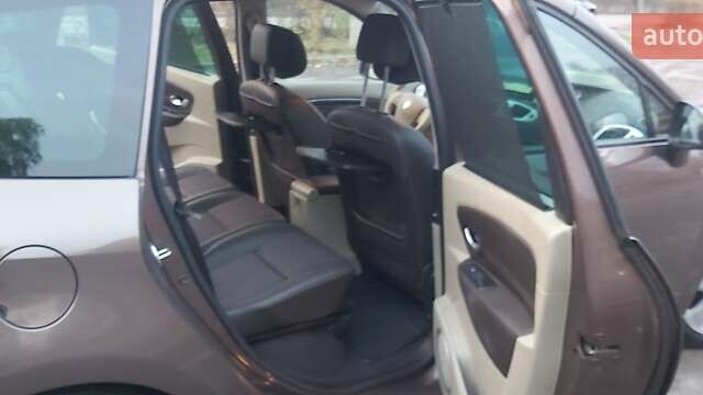 Коричневый Рено Гранд Сценик, объемом двигателя 1.5 л и пробегом 234 тыс. км за 7700 $, фото 18 на Automoto.ua