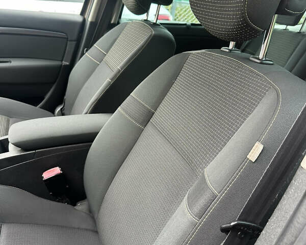 Коричневый Рено Гранд Сценик, объемом двигателя 2 л и пробегом 231 тыс. км за 9300 $, фото 22 на Automoto.ua