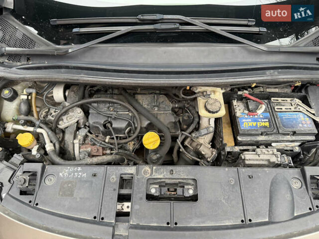 Коричневый Рено Гранд Сценик, объемом двигателя 1.9 л и пробегом 323 тыс. км за 6700 $, фото 8 на Automoto.ua