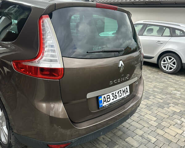 Коричневый Рено Гранд Сценик, объемом двигателя 2 л и пробегом 231 тыс. км за 9300 $, фото 8 на Automoto.ua