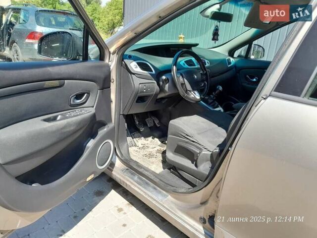 Коричневый Рено Гранд Сценик, объемом двигателя 1.4 л и пробегом 264 тыс. км за 5600 $, фото 1 на Automoto.ua