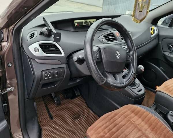 Коричневый Рено Гранд Сценик, объемом двигателя 1.5 л и пробегом 264 тыс. км за 6300 $, фото 13 на Automoto.ua