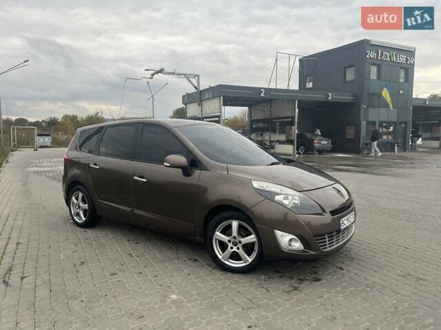 Коричневый Рено Гранд Сценик, объемом двигателя 1.9 л и пробегом 254 тыс. км за 6700 $, фото 5 на Automoto.ua