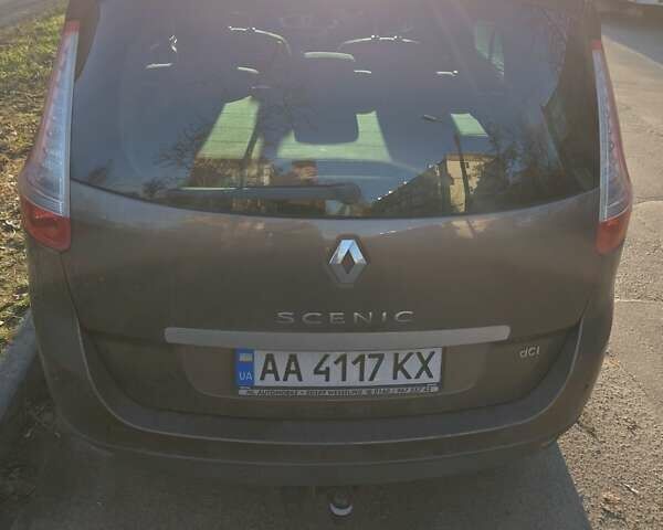 Коричневый Рено Гранд Сценик, объемом двигателя 1.9 л и пробегом 240 тыс. км за 7100 $, фото 9 на Automoto.ua