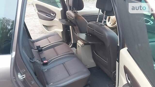 Коричневый Рено Гранд Сценик, объемом двигателя 1.5 л и пробегом 234 тыс. км за 7700 $, фото 20 на Automoto.ua