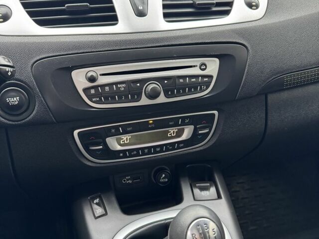 Коричневый Рено Гранд Сценик, объемом двигателя 1.5 л и пробегом 230 тыс. км за 6700 $, фото 12 на Automoto.ua