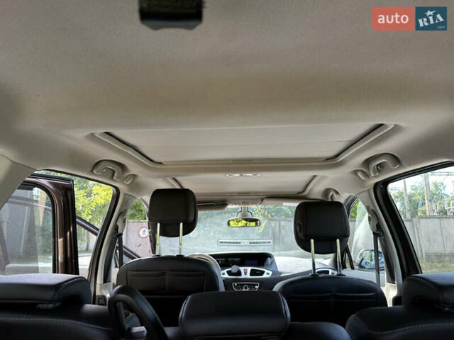 Коричневий Рено Гранд Сценік, об'ємом двигуна 1.5 л та пробігом 237 тис. км за 8300 $, фото 15 на Automoto.ua