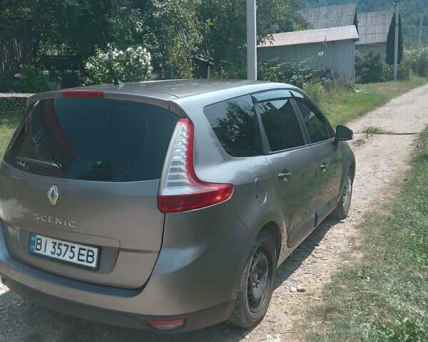 Коричневый Рено Гранд Сценик, объемом двигателя 1.46 л и пробегом 216 тыс. км за 6700 $, фото 4 на Automoto.ua