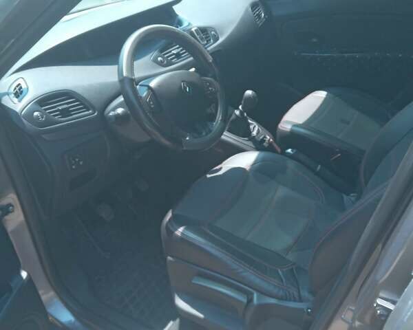 Коричневый Рено Гранд Сценик, объемом двигателя 1.46 л и пробегом 216 тыс. км за 6700 $, фото 7 на Automoto.ua