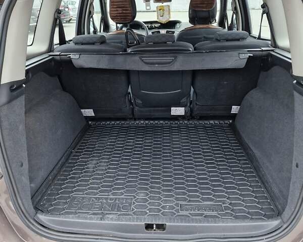 Коричневый Рено Гранд Сценик, объемом двигателя 1.5 л и пробегом 264 тыс. км за 6300 $, фото 6 на Automoto.ua