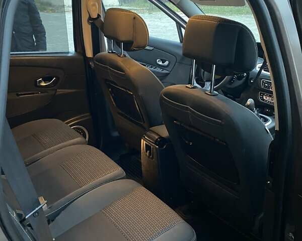 Коричневый Рено Гранд Сценик, объемом двигателя 1.4 л и пробегом 135 тыс. км за 6900 $, фото 13 на Automoto.ua