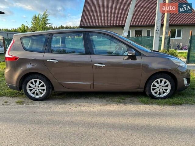 Коричневый Рено Гранд Сценик, объемом двигателя 1.4 л и пробегом 252 тыс. км за 5500 $, фото 3 на Automoto.ua
