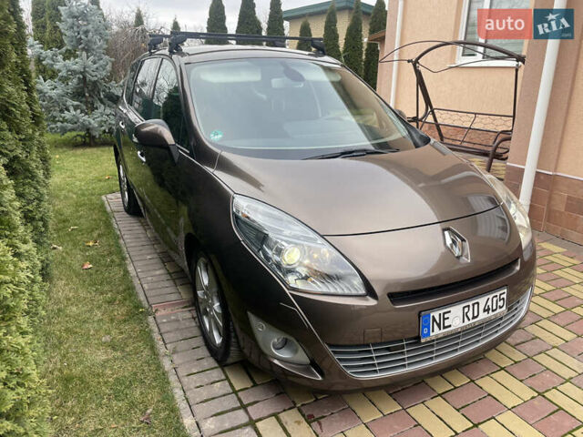 Коричневый Рено Гранд Сценик, объемом двигателя 2 л и пробегом 241 тыс. км за 8600 $, фото 39 на Automoto.ua