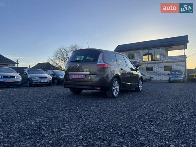 Рено Гранд Сценик 2010 в Звенигородка на Automoto.ua Коричневый Рено Гранд Сценик, объемом двигателя 1.4 л и пробегом 140 тыс. км за 6990 $, фото 14 на Automoto.ua